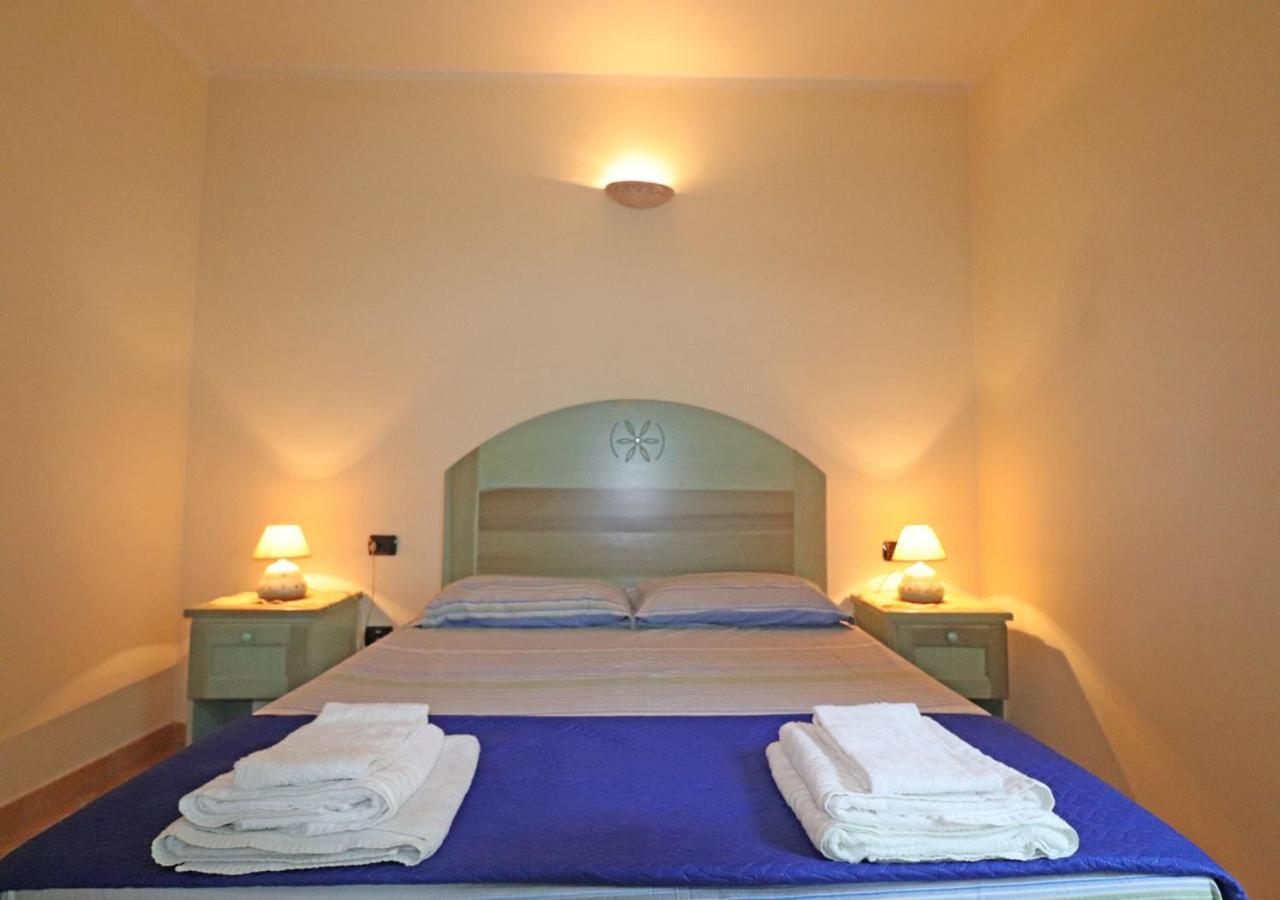 Appartamento Le Residenze di Padule La Maddalena  Esterno foto